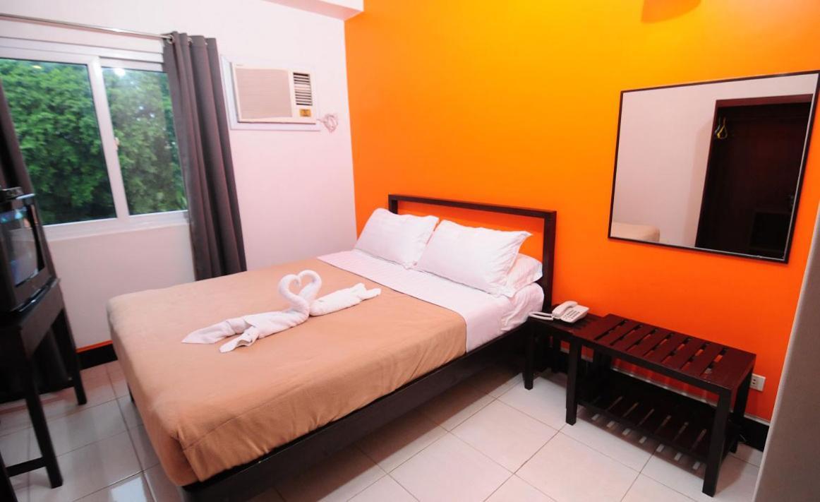 באקולוד Negrense Suites מראה חיצוני תמונה